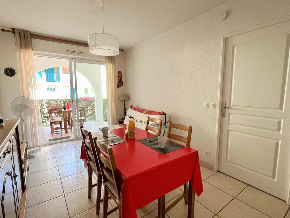 Appartement T1 Bis Avec Jardin Prive Et Piscine, 4 Pers, Cambo-Les-Bains - Fr-1-495-13 Kültér fotó