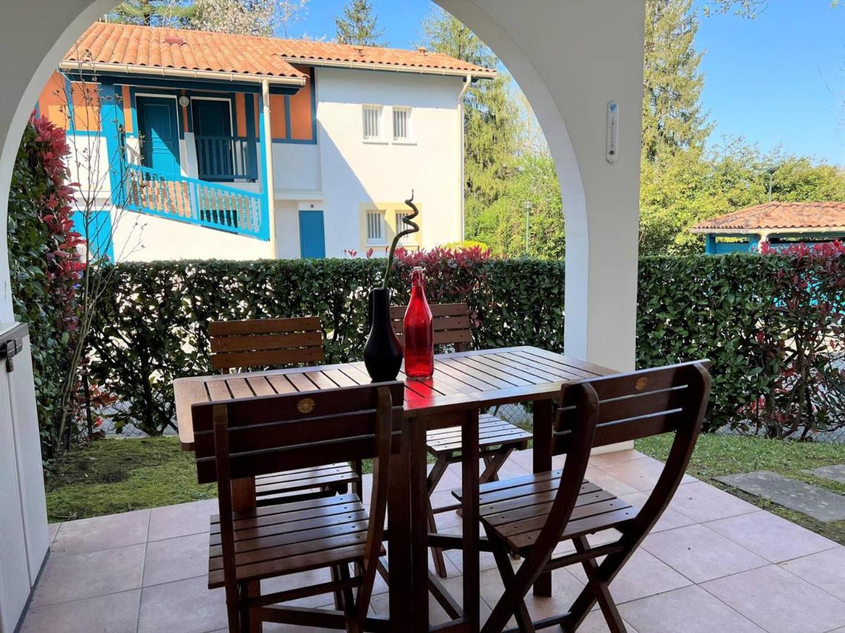 Appartement T1 Bis Avec Jardin Prive Et Piscine, 4 Pers, Cambo-Les-Bains - Fr-1-495-13 Kültér fotó